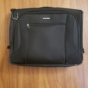 Samsonite garment bag (w/shoulder strap)